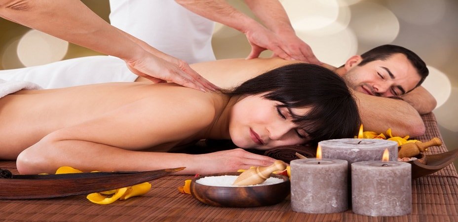 Read more about the article Couple Massage